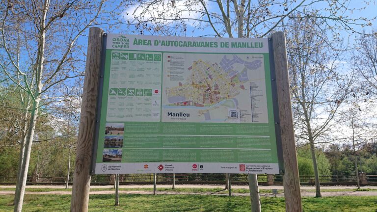 Cartell normes Area de autocaravanas Manlleu 21 Mappicnic 768x432