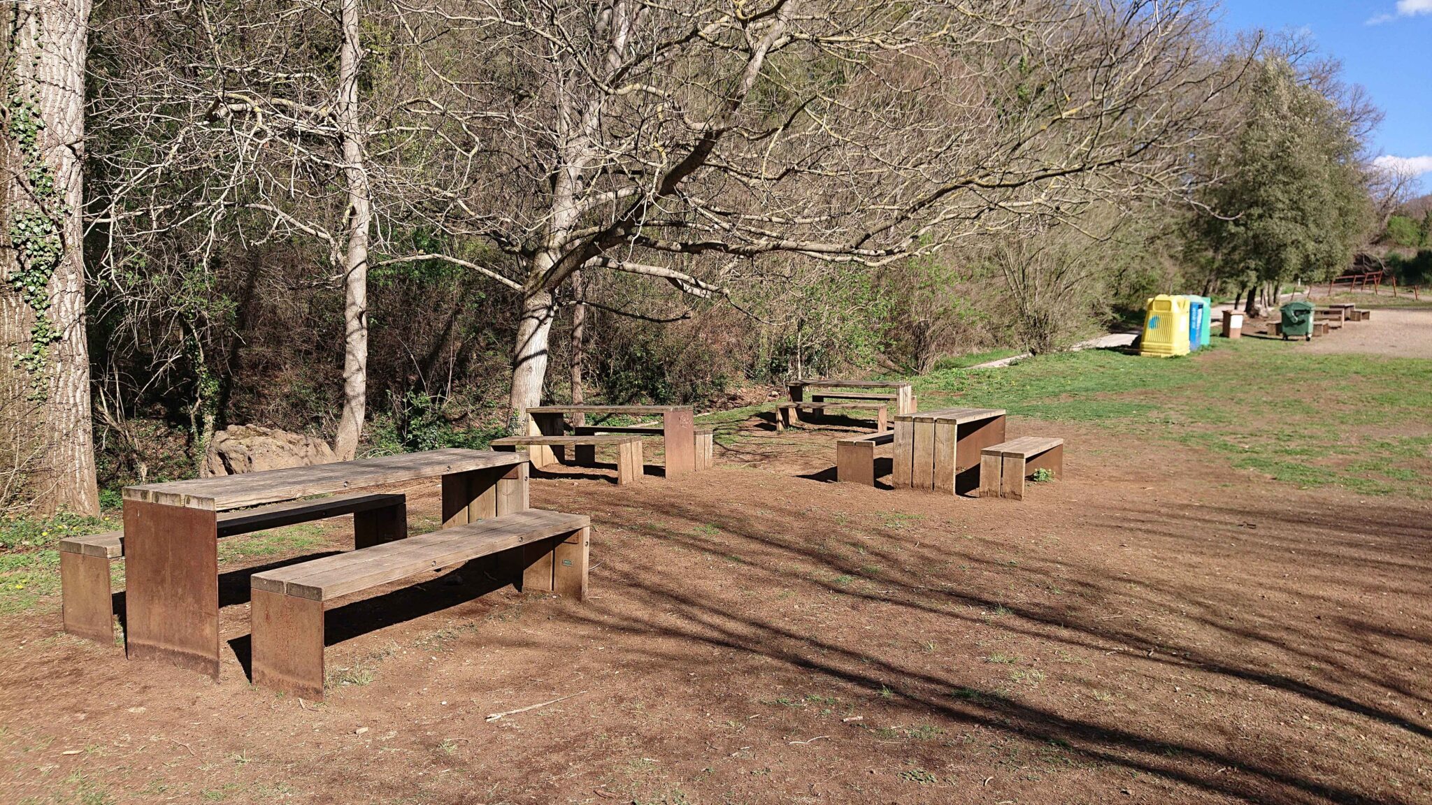 Parking zona de picnic la fageda den jorda2 2048x1152