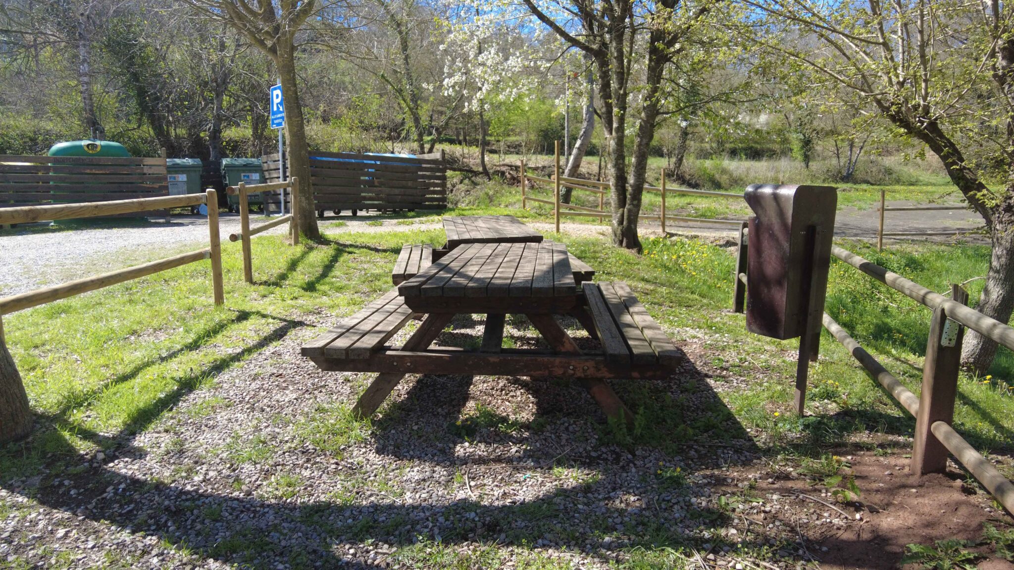 zona de picnic aparcament public santa pau2 mappicnic 2048x1152