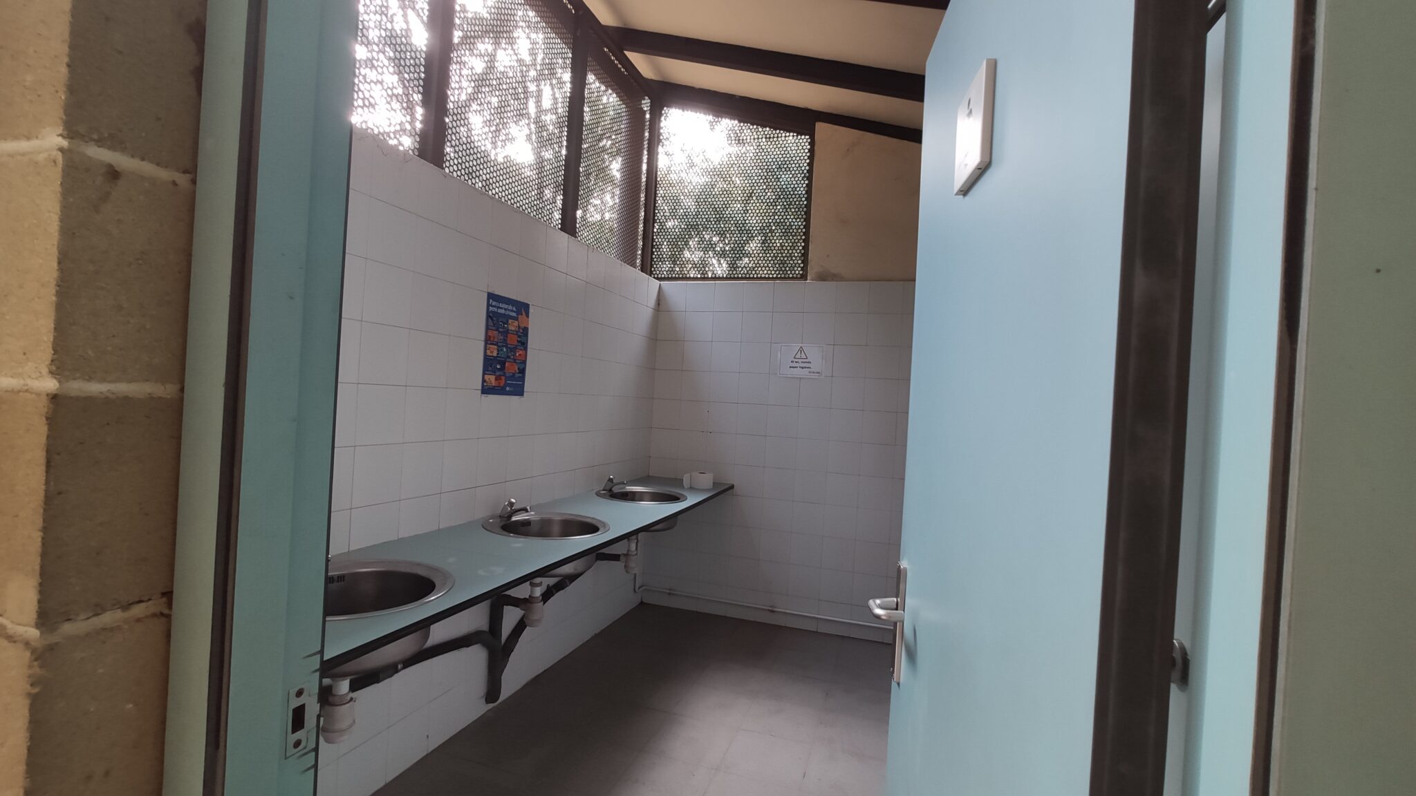 Area Esplai Corredor lavabos per dins mappicnic 2048x1152