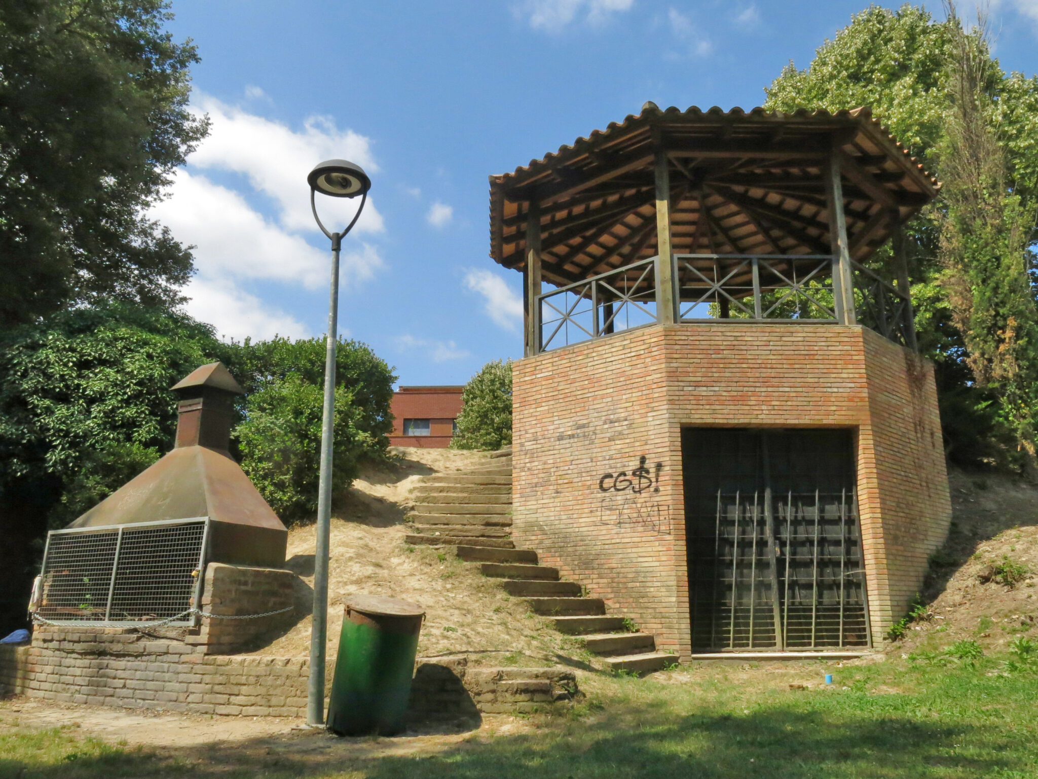 049 Pou del Balneari Parc Roqueta Tona 2048x1536