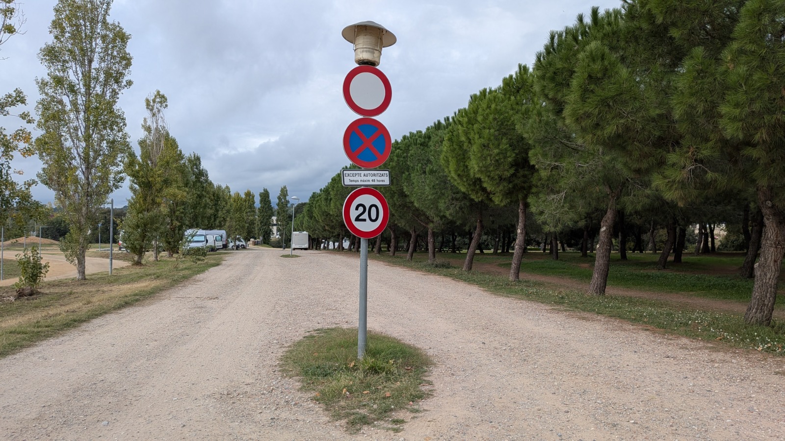 Area d estacionament d autocaravanes La Garriga 9