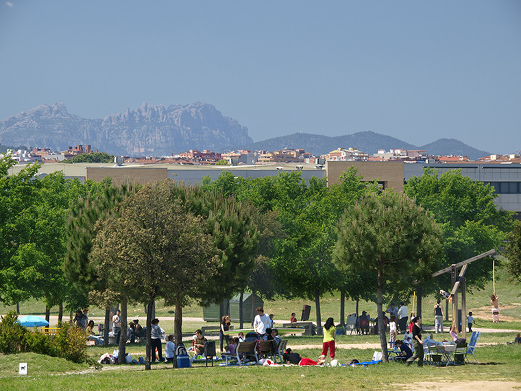 parc dels pinetons ripollet