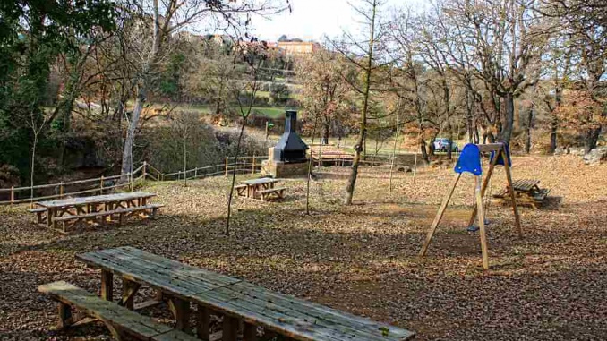 area picnic i barbacoes fonts sant climenc pinell